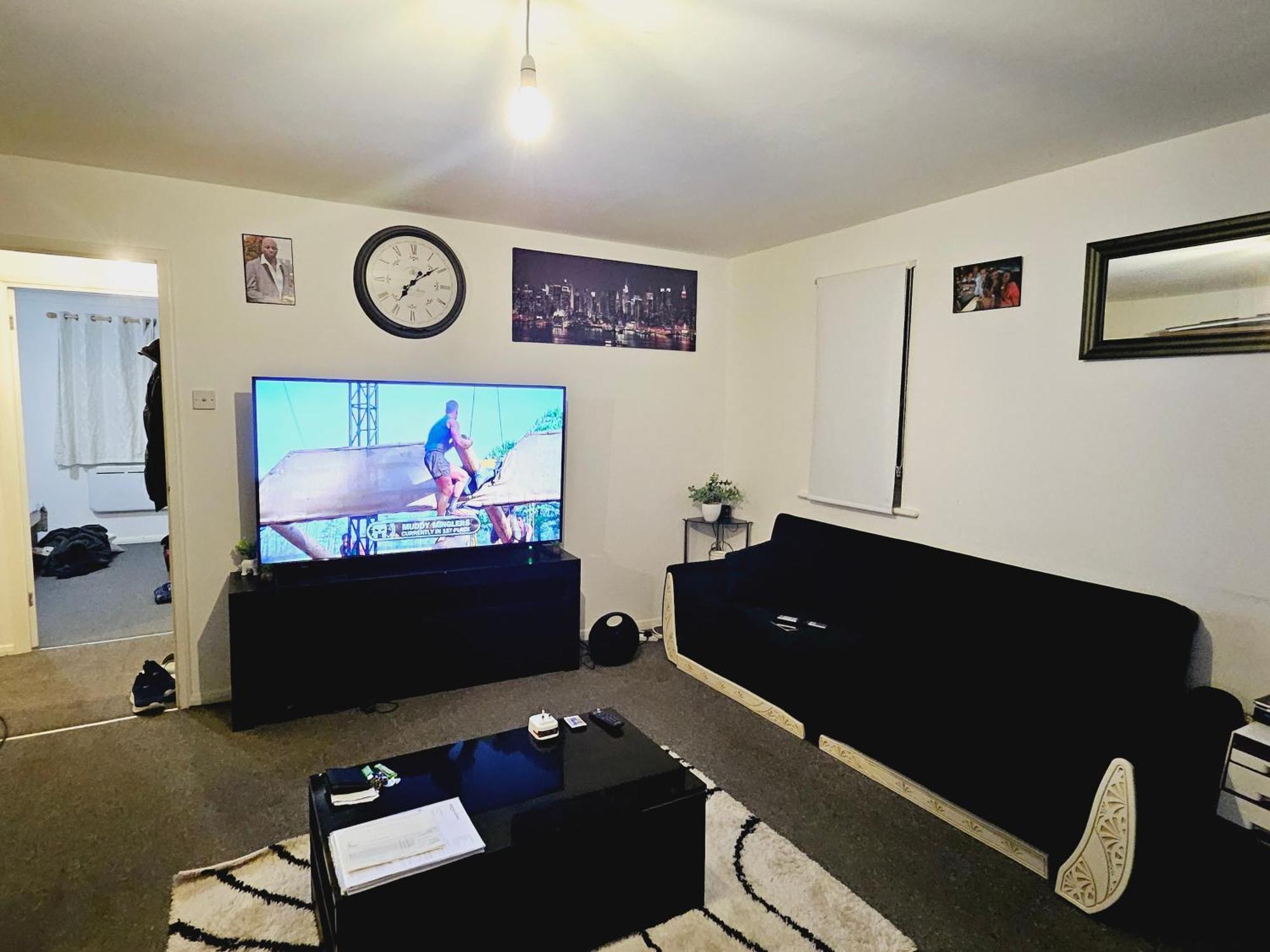 Lovely Fully Furnished One Bed Flat To Let Enfield Eksteriør billede